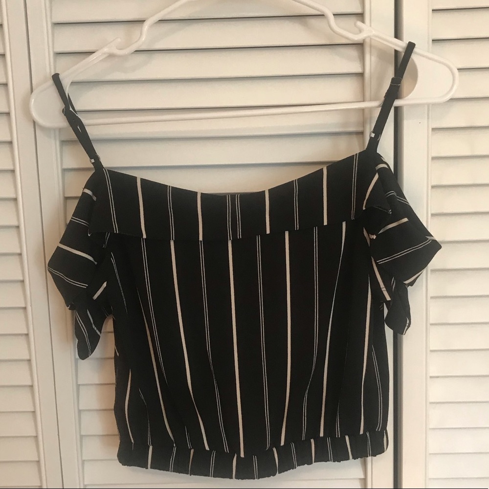 Express cropped top - Picture 3 of 5